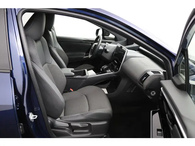 Toyota bZ4X Business Plus 71 kWh 2025 Elektrisch 21