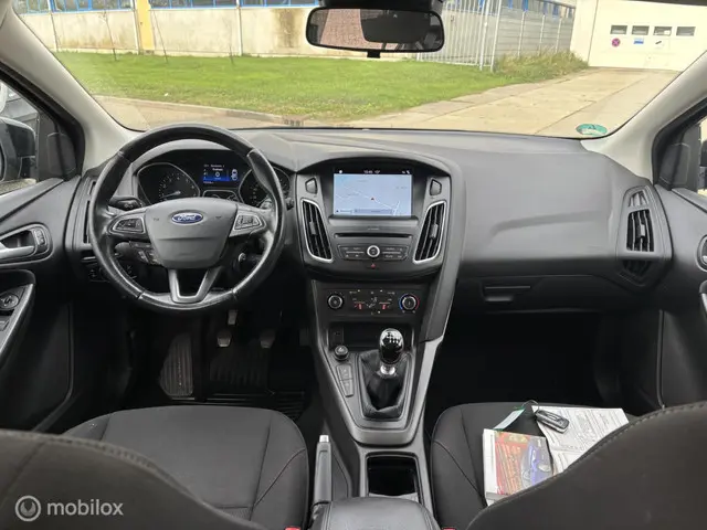 Ford Focus Wagon 1.0 ST-Line 2016 Benzine 9