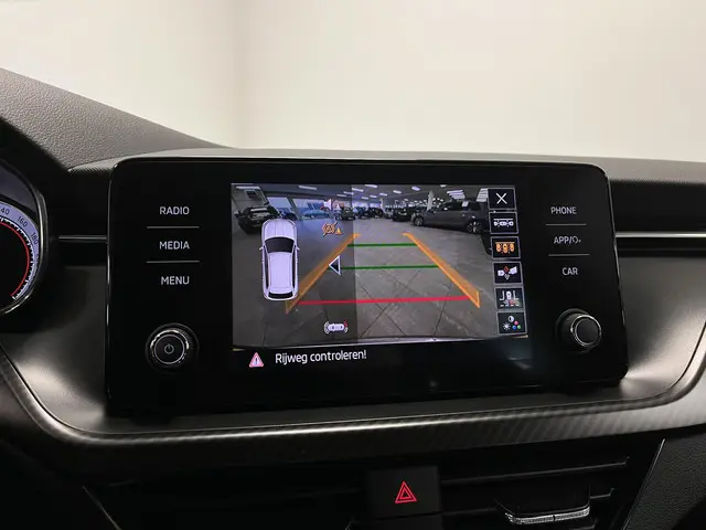 Škoda Kamiq 1.5 TSI ACT Monte Carlo Sport 2023 Benzine 12