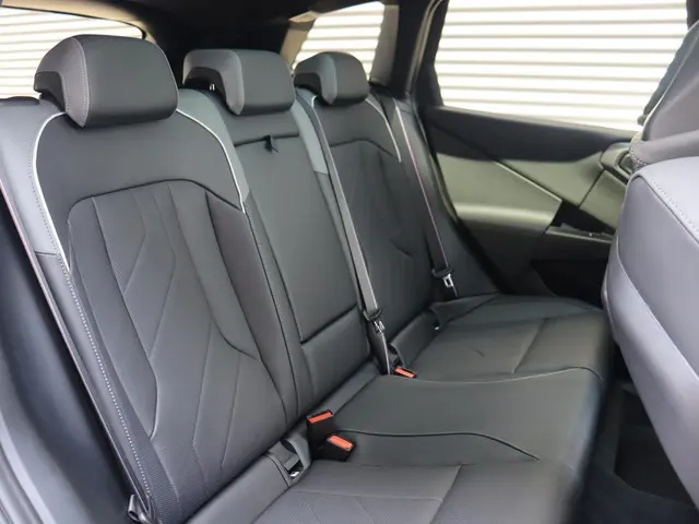 BMW X3 30e xDrive 2025 Hybride Benzine 10