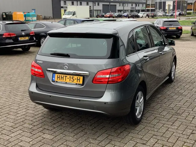 Mercedes-Benz B-Klasse 180 Ambition 2014 Benzine 11
