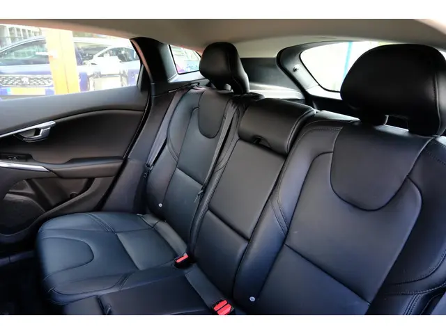 Volvo V40 1.6 T2 Summum Navi|Leder|Clima|LMV 2015 Benzine 27