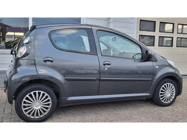 Citroën C1 1.0 Collection 2013 Benzine 7