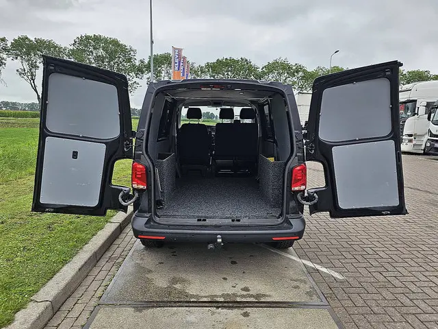 Volkswagen Transporter 2.0 TDI 2021 Diesel 12