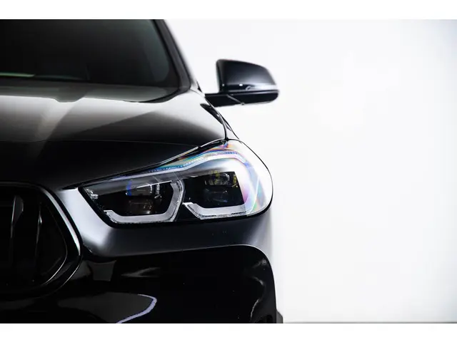 BMW X2 xDrive25e High Executive 2023 Hybride Benzine 22