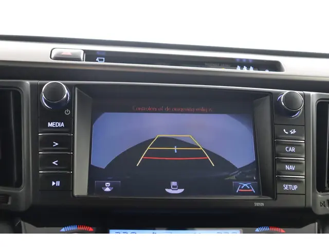 Toyota RAV4 2.5 Hybrid Style 2016 Hybride Benzine 9