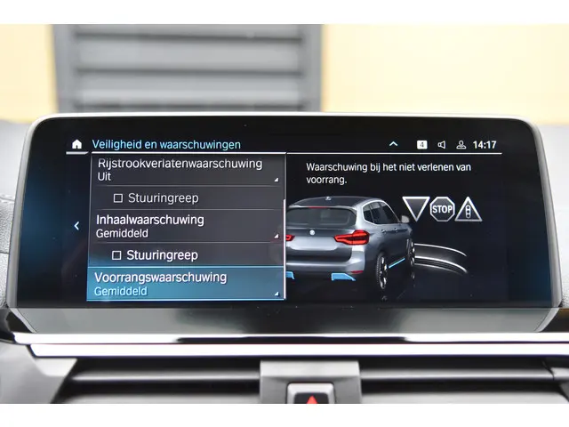 BMW iX3 High Executive 80 kWh 2021 Elektrisch 22