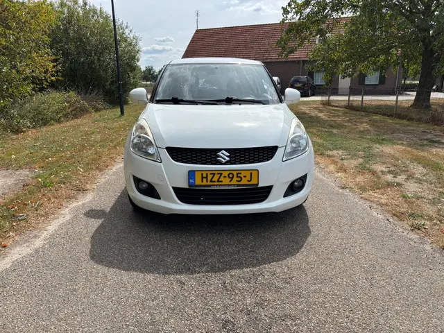 Suzuki Swift 1.2 Comfort EASSS 2013 Benzine 8