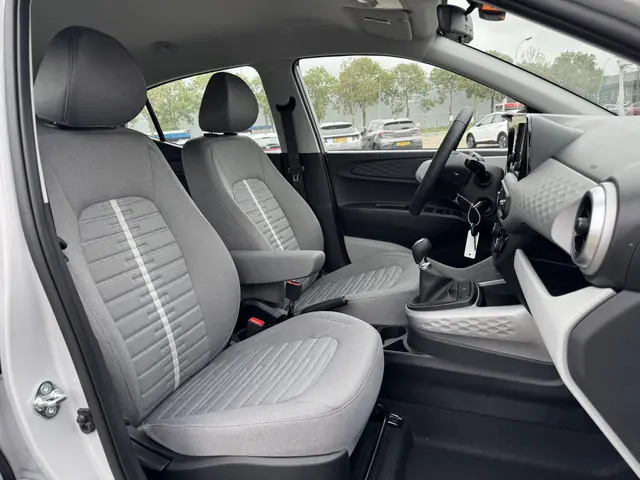 Hyundai i10 1.0 Premium 2025 Benzine 9