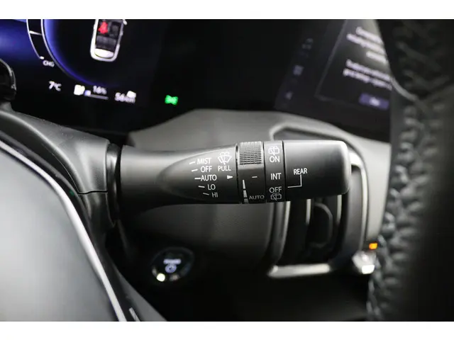 Toyota Urban Cruiser Dynamic 61 kWh 2026 Elektrisch 31