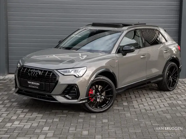 Audi Q3 45 TFSI e S-Line 2021 Hybride Benzine 33