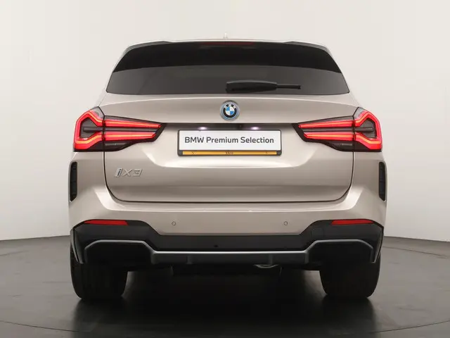 BMW iX3 High Executive 80 kWh 2023 Elektrisch 10