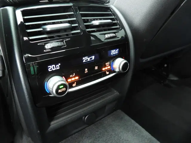 BMW 5 Serie 540i High Executive 2018 Benzine 25