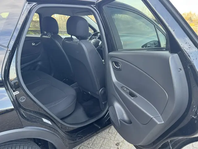 Renault Captur 0.9 TCe Limited 2020 Benzine 18