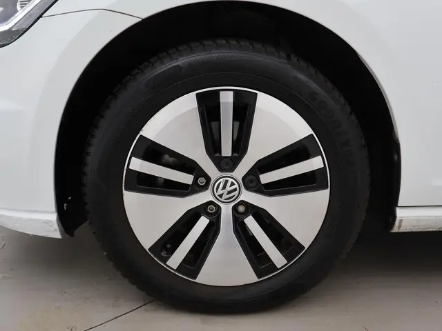 Volkswagen e-Golf E-DITION 2020 Elektrisch 15