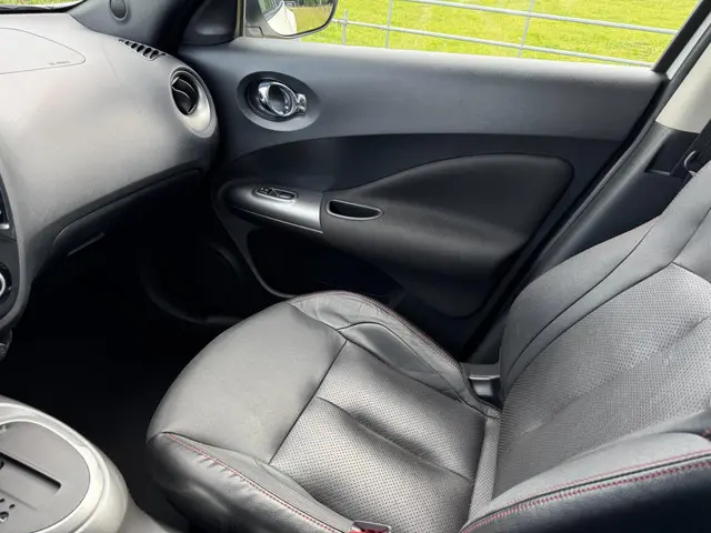 Nissan Juke 1.6 Tekna AUTOMAAT bomvol luxe 2012 Benzine 23