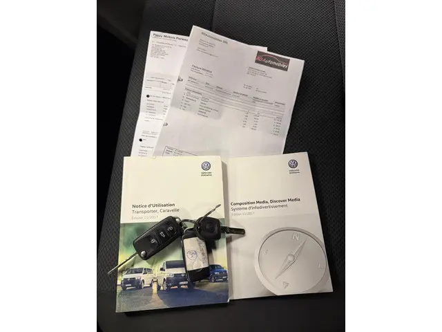 Volkswagen Transporter 2.0 TDI L2H1 DC 2018 Diesel 21