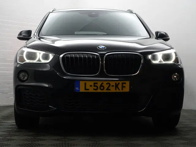 BMW X1 sDrive18i M Sport Aut- 2016 Benzine 26