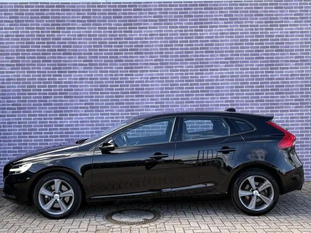 Volvo V40 1.5 T3 Nordic+ 2017 Benzine 27