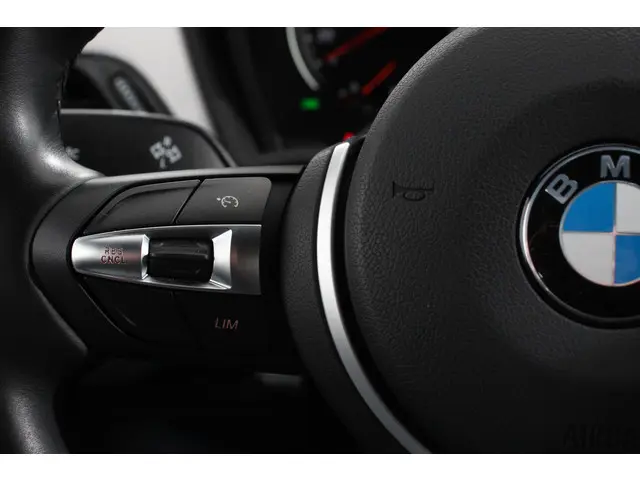 BMW X2 xDrive25e M-Sport X-Drive 2020 Hybride Benzine 19
