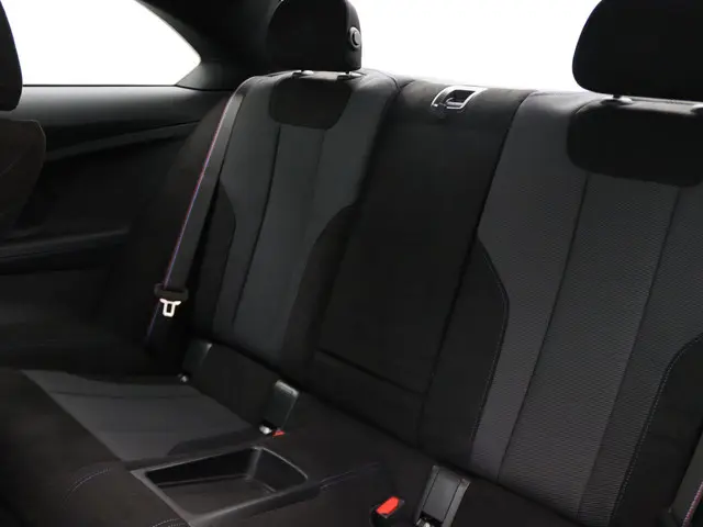 BMW 2 Serie Coupé 218i 2026 Benzine 24