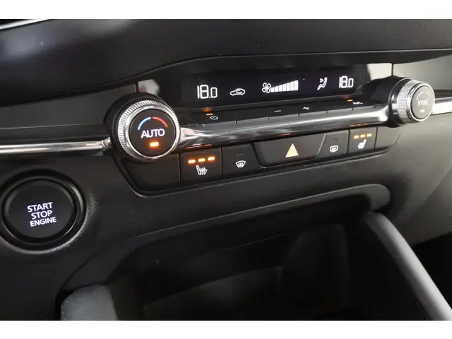 Mazda 3 2.0 e-SAG Homura Aero-pack 2023 Benzine 29