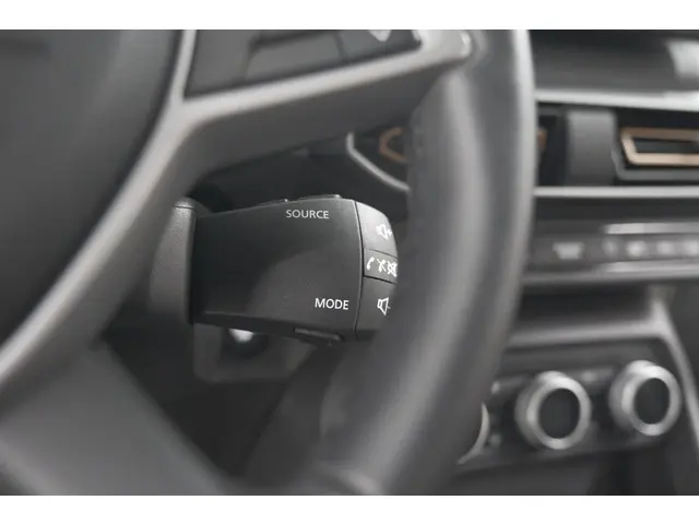 Dacia Jogger TCe 110 Extreme 2025 Benzine 38