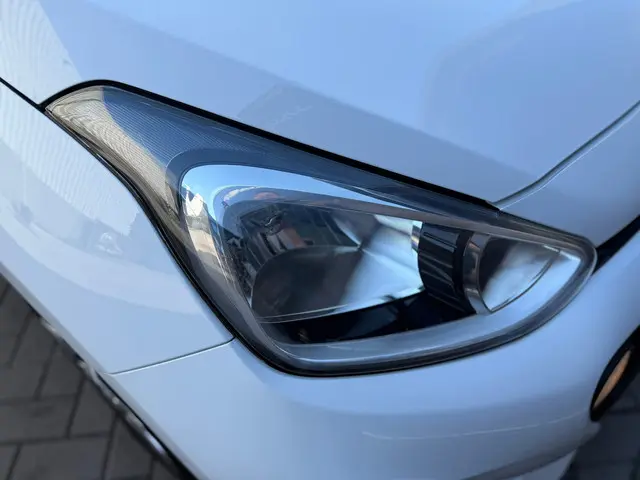 Hyundai i10 1.0i i-Drive GEEN AIRCO!!! 2018 Benzine 15