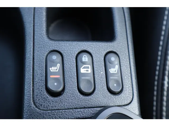 Nissan QASHQAI 2.0 Acenta 2013 Benzine 30