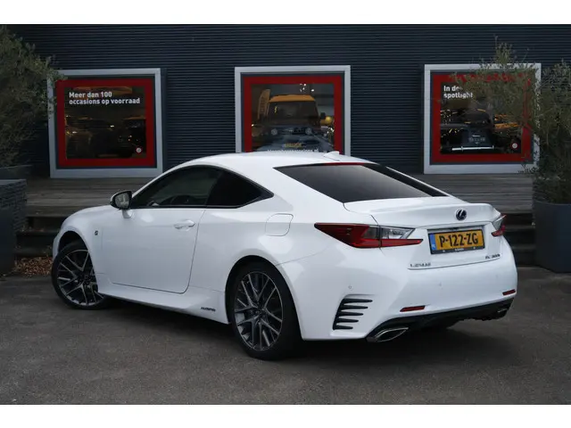 Lexus RC 300h F SPORT Line 2018 Hybride Benzine 7