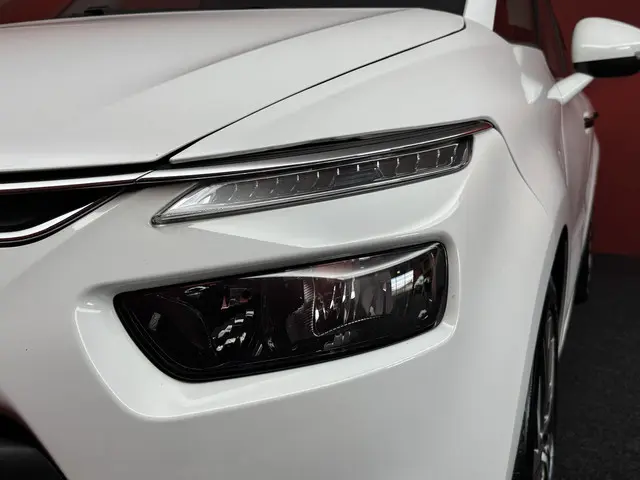 Citroën C4 Picasso 1.6 e-THP Exclusive 2016 Benzine 22