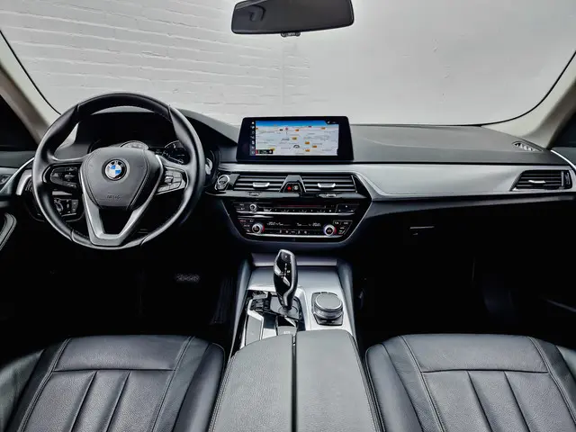 BMW 5 Serie 520D Sedan M Sport 191pk Aut- 2017 Diesel 2