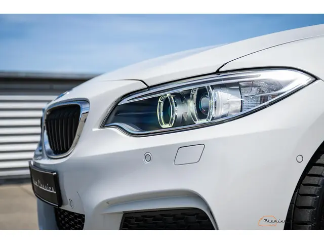BMW 2 Serie Cabrio M235i Executive 2015 Benzine 16