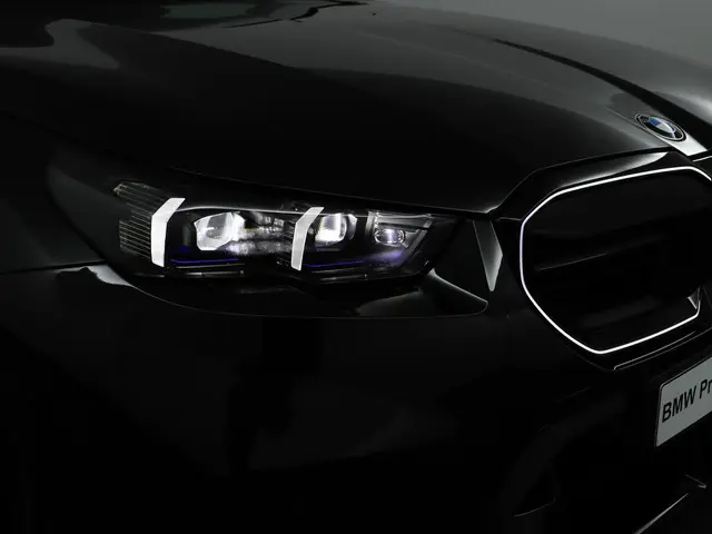 BMW M5 5-serie 2025 Hybride Benzine 96