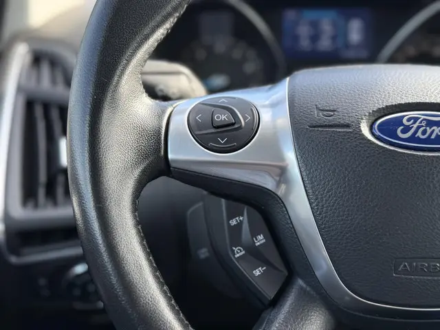 Ford Focus Wagon 1.0 EcoBoost Titanium 2014 Benzine 19
