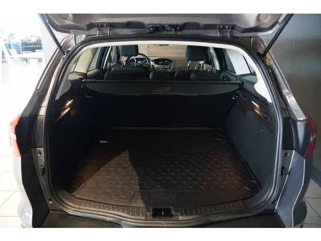 Ford Focus Wagon 1.0 + STOEL/STUURVERWARMING 2016 Benzine 9
