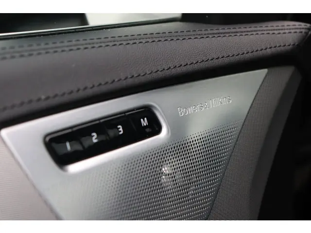 Volvo XC90 2.0 T8 Twin Engine AWD 2016 Hybride Benzine 15