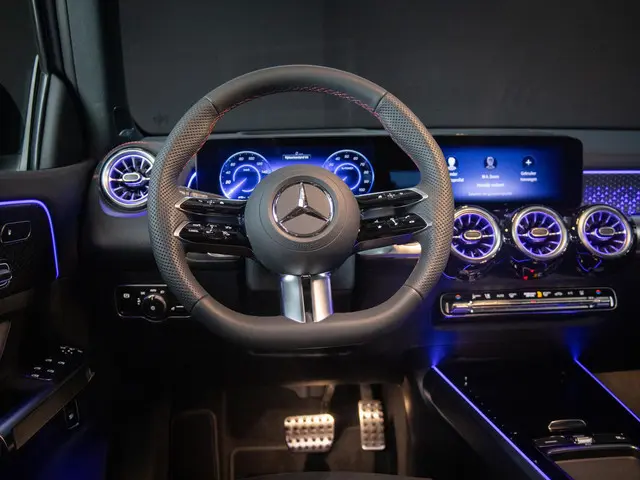 Mercedes-Benz EQB 250+ AMG Line 2024 Elektrisch 29