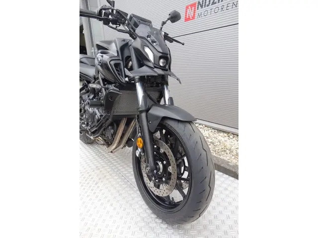 Yamaha MT 07 ABS 2022 Benzine 6