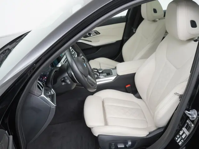 BMW 3 Serie Touring M340i xDrive 2022 Benzine 4