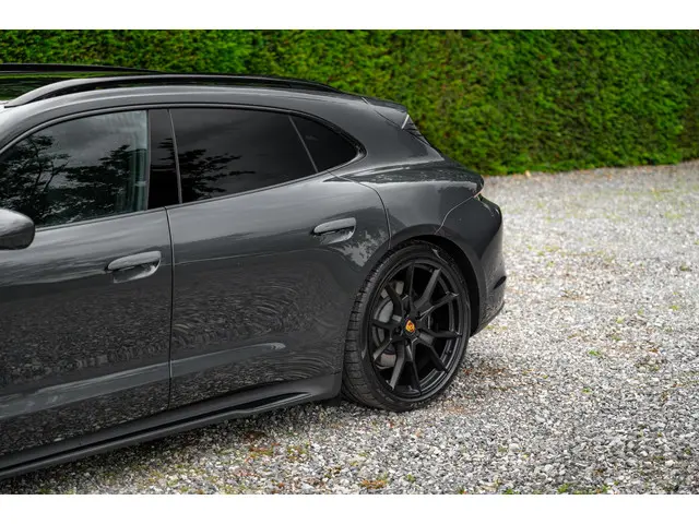Porsche Taycan Sport Turismo GTS 2023 Elektrisch 30