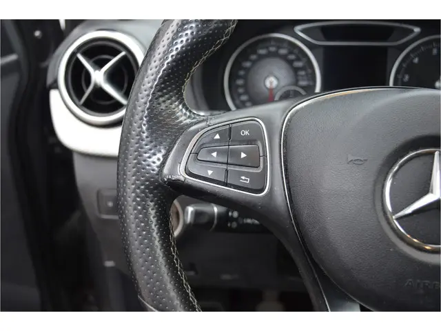 Mercedes-Benz B-Klasse 180 Ambition 2016 Benzine 11