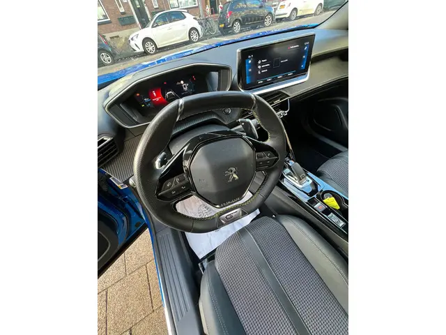 Peugeot 2008 1.2 PureTech GT-Line 2020 Benzine 8