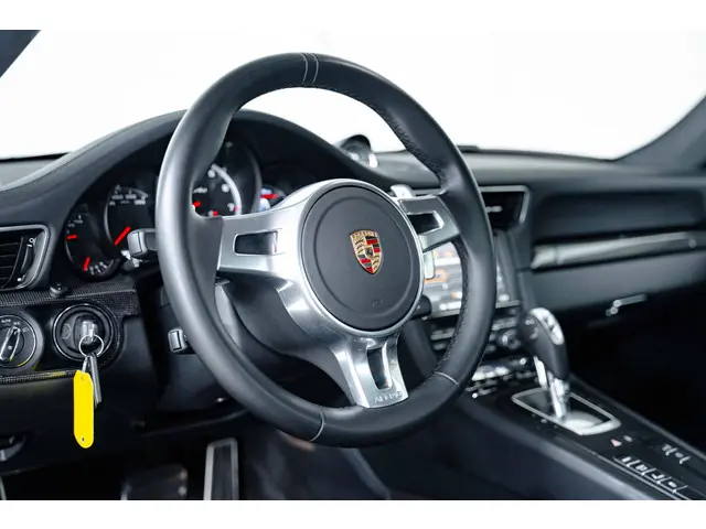 Porsche 911 Turbo 2014 Benzine 32