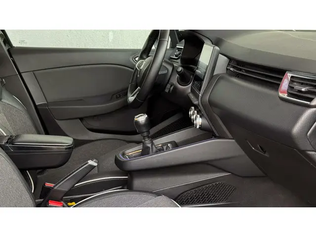 Renault Clio 1.0 TCe Bi-Fuel Intens 2022 Benzine 13