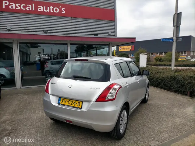 Suzuki Swift 1.2 Style EASSS airco nw apk 2015 Benzine 15