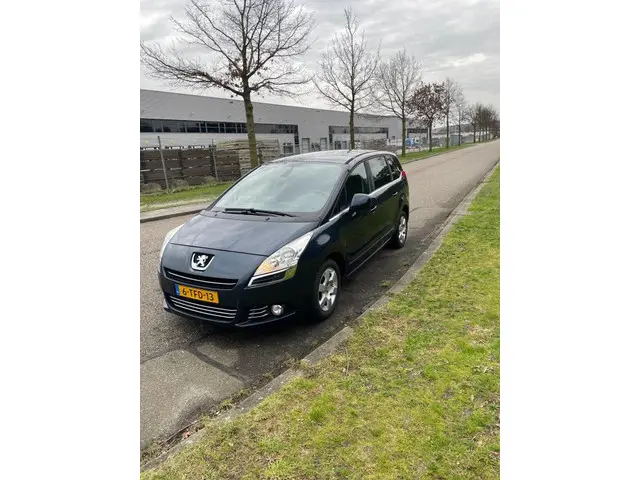 Peugeot 5008 1.6 VTi Blue Lease 5p. 2013 Benzine 7