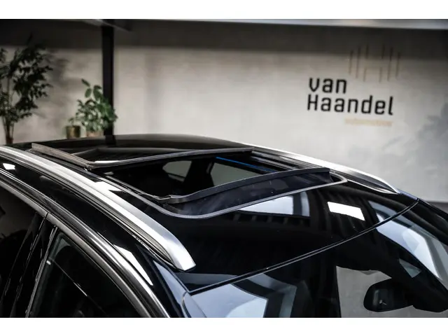 Peugeot 3008 1.6 e-THP GT Line 2018 Benzine 24