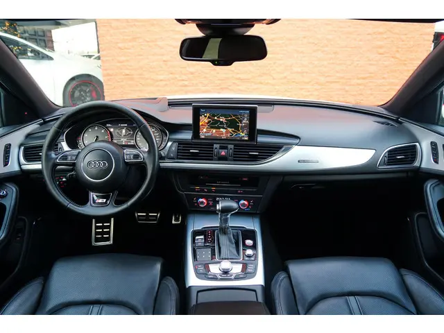 Audi S6 4.0 TFSI S6 quattro Pro Line Plus 2012 Benzine 4