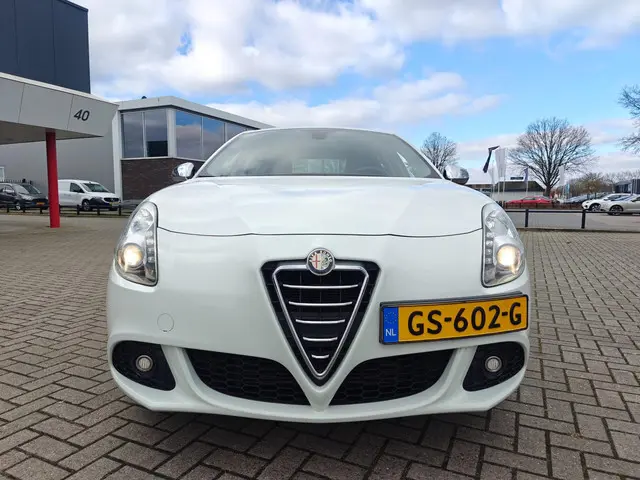 Alfa Romeo Giulietta 2